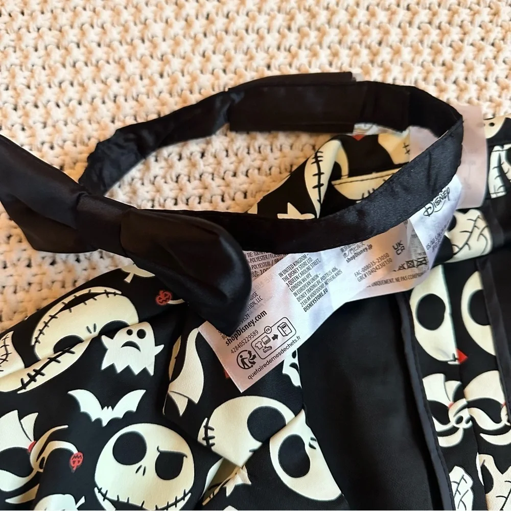 Disney Nightmare Before Christmas Glow in the Dark Blazer Light Up Bow Tie S/M